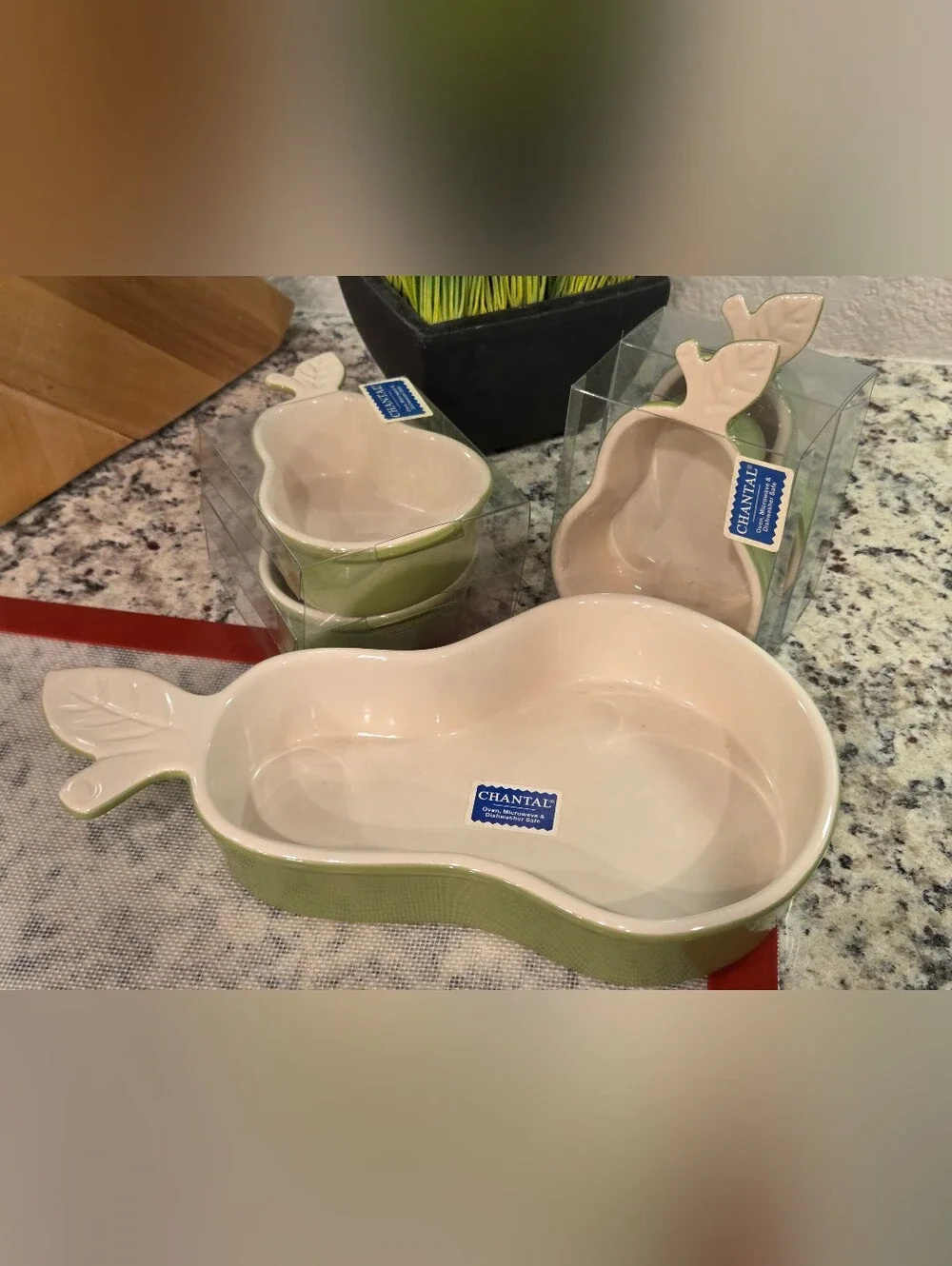 Green Pear-Shaped Ceramic Serving Dish